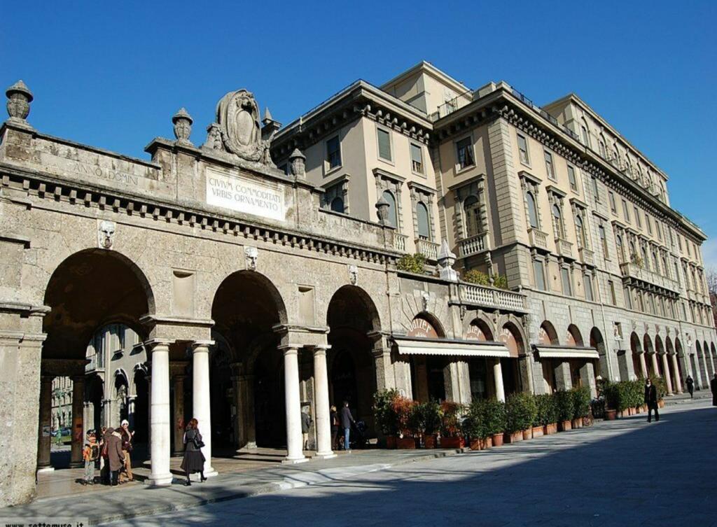 Donizetti Royal Hotel Bergamo Bagian luar foto