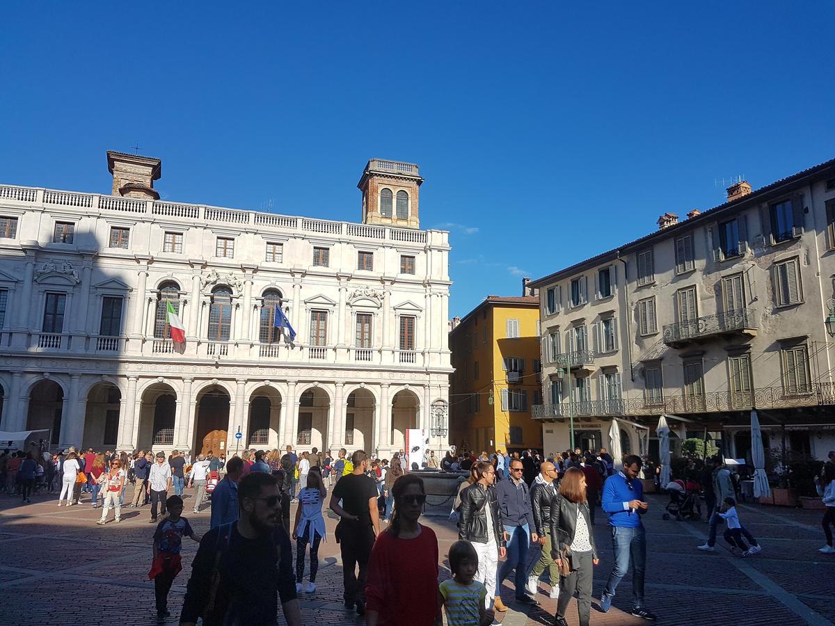 Donizetti Royal Hotel Bergamo Bagian luar foto