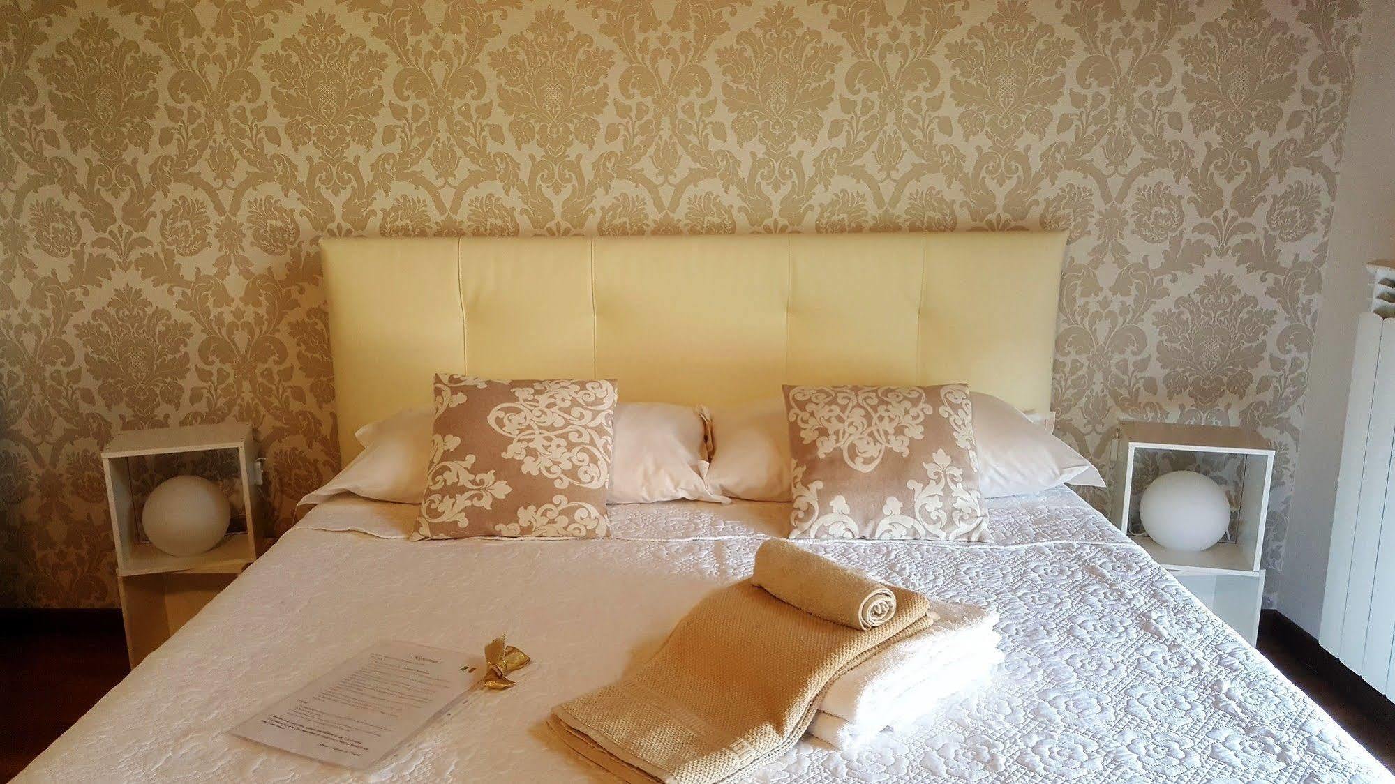 Donizetti Royal Hotel Bergamo Bagian luar foto